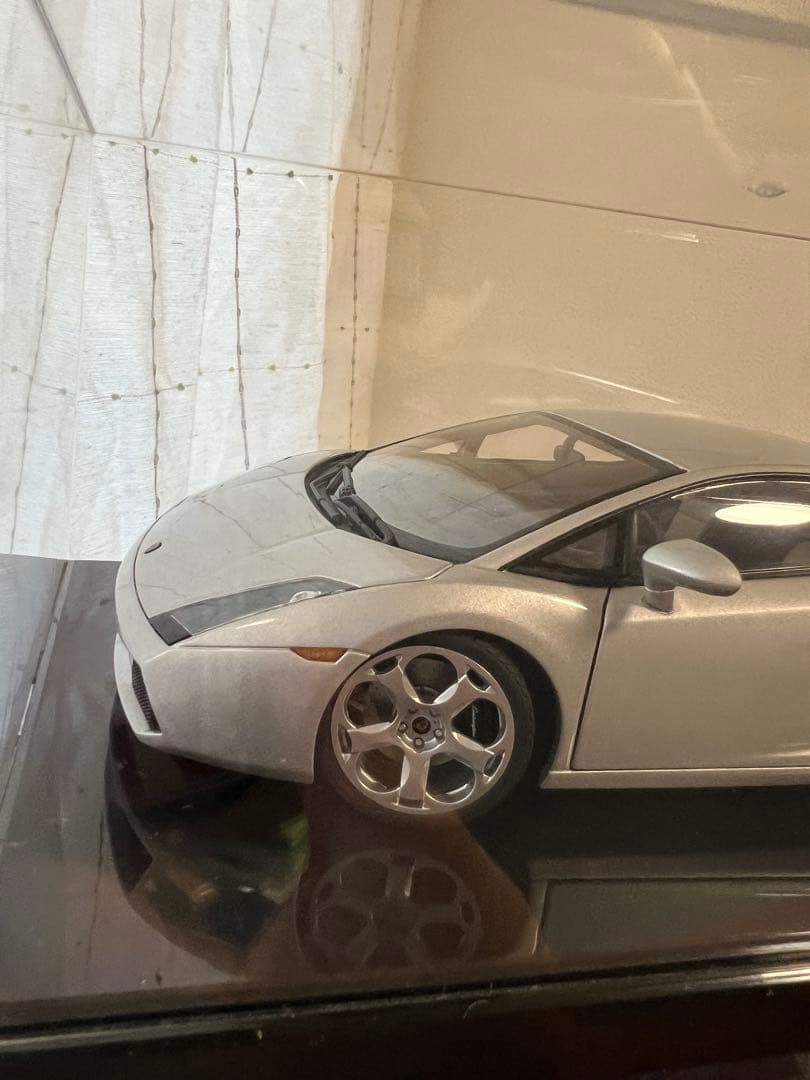 値下げしました。１/18 オートアート 5車種 透明ケース付き