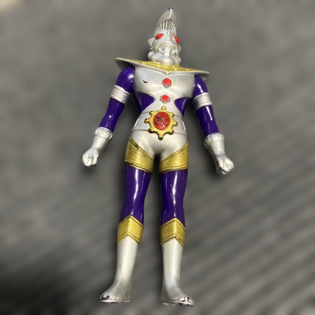 ウルトラマンキング ソフビ 日本製 当時物 1988年製 当時物 - メルカリ