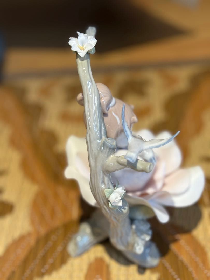 LLADRO】春に生まれた 絶版品 専用箱付き 美術品・アンティーク