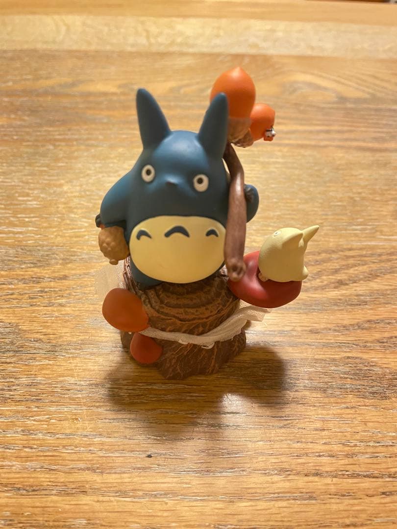 トトロ 置き物 どんぐりよいこらせ
