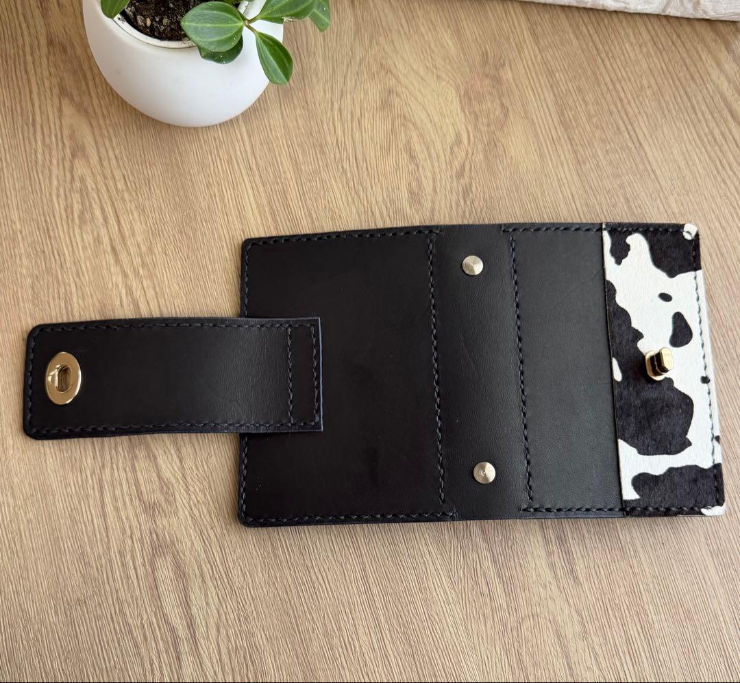 にこにこママページ【ヌメ革】M５システム手帳　ひねり錠　ブラック＆カウ柄