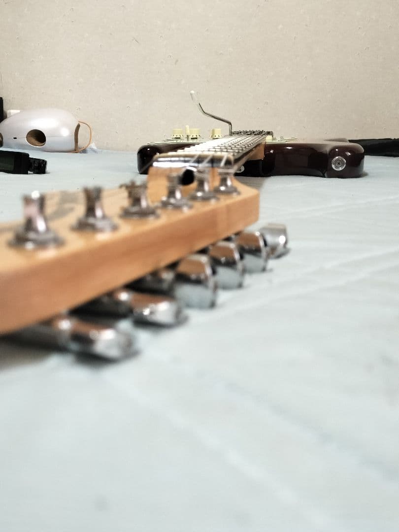 Squier スクワイヤー ストラトキャスター FSR ケースオマケ多数付