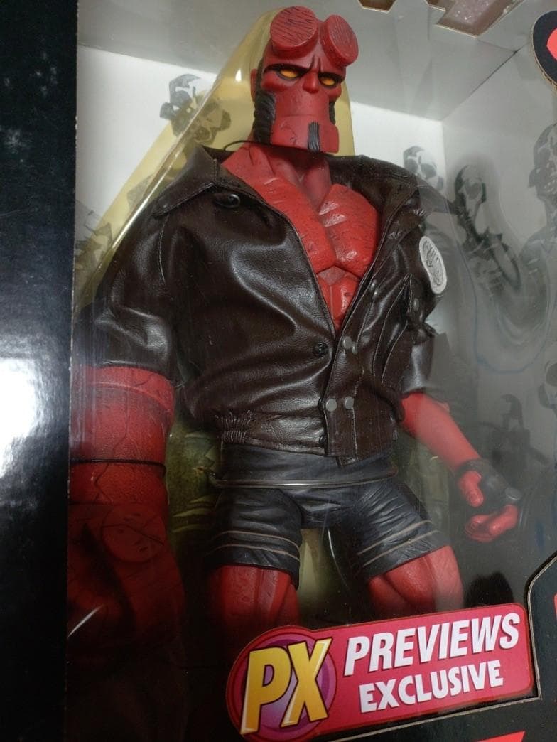 □ヘルボーイ【18inch 大型フィギュア PREVIEWS限定版】未開封品