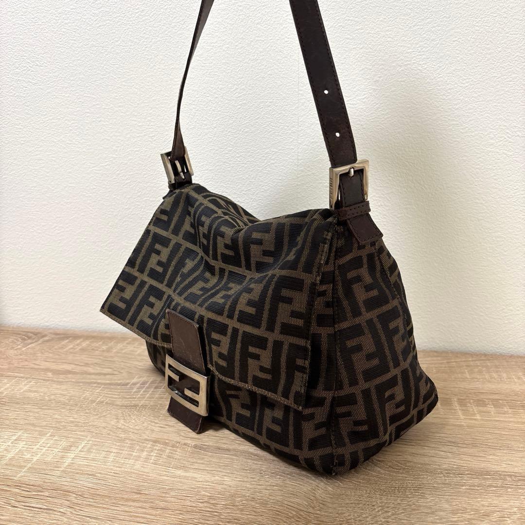 FENDI バッグ　ショルダーバッグ