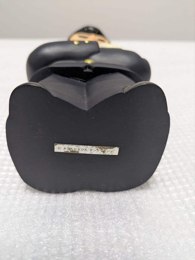 稲*屋様 黒い制服のフィギュア