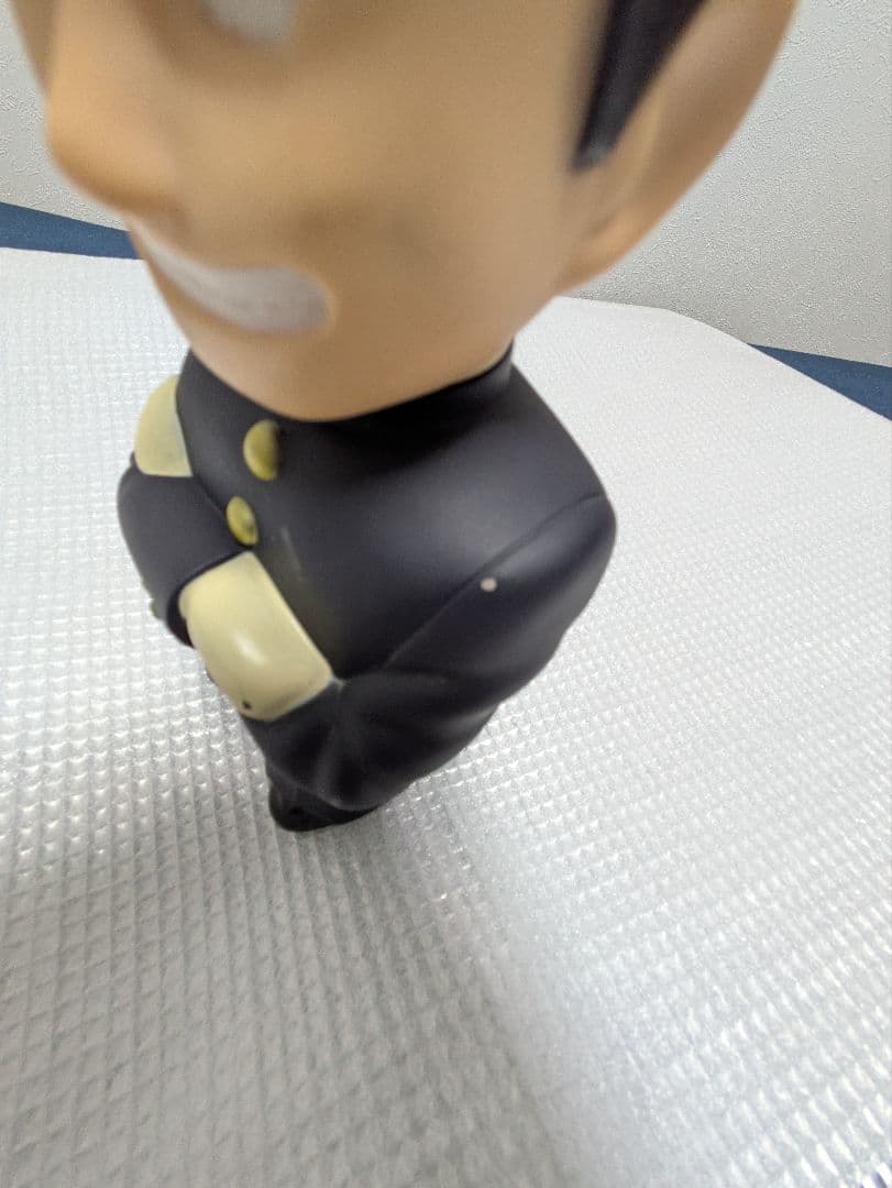 稲*屋様 黒い制服のフィギュア