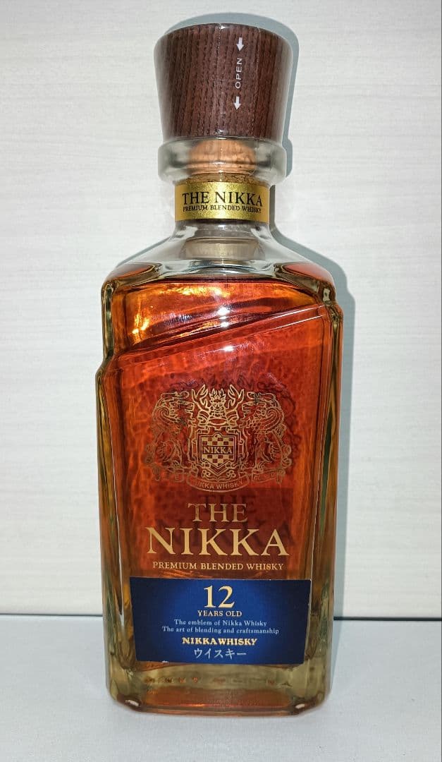2本セット THE NIKKA ザニッカ 12年 ブラックニッカ 8年 飲み比べ