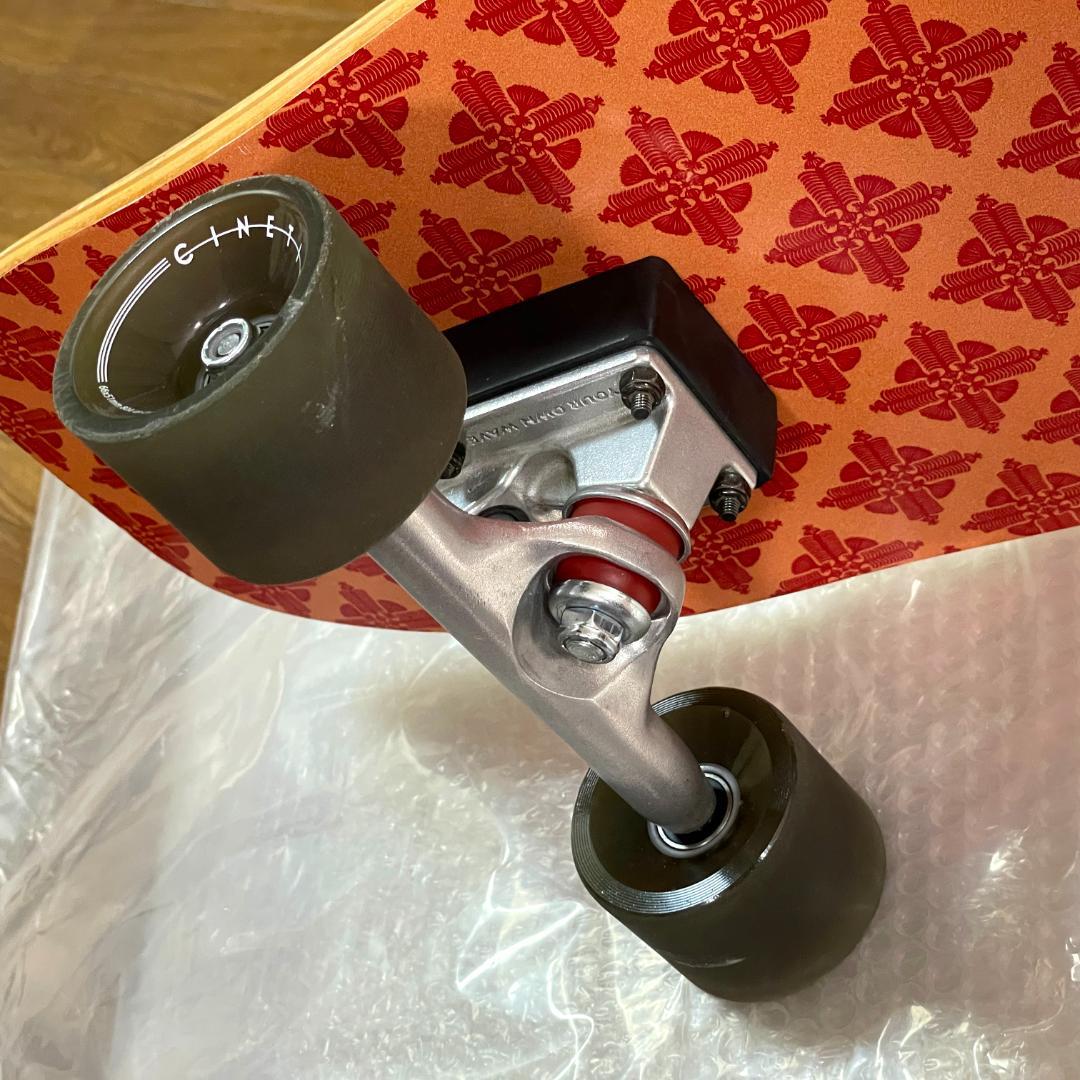 YOW現行S5搭載 TEAHUPOO 34／使用2週美品