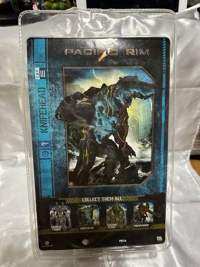 パシフィックリム KAJU KNIFEHEAD フィギュア 約25cm ［新品］