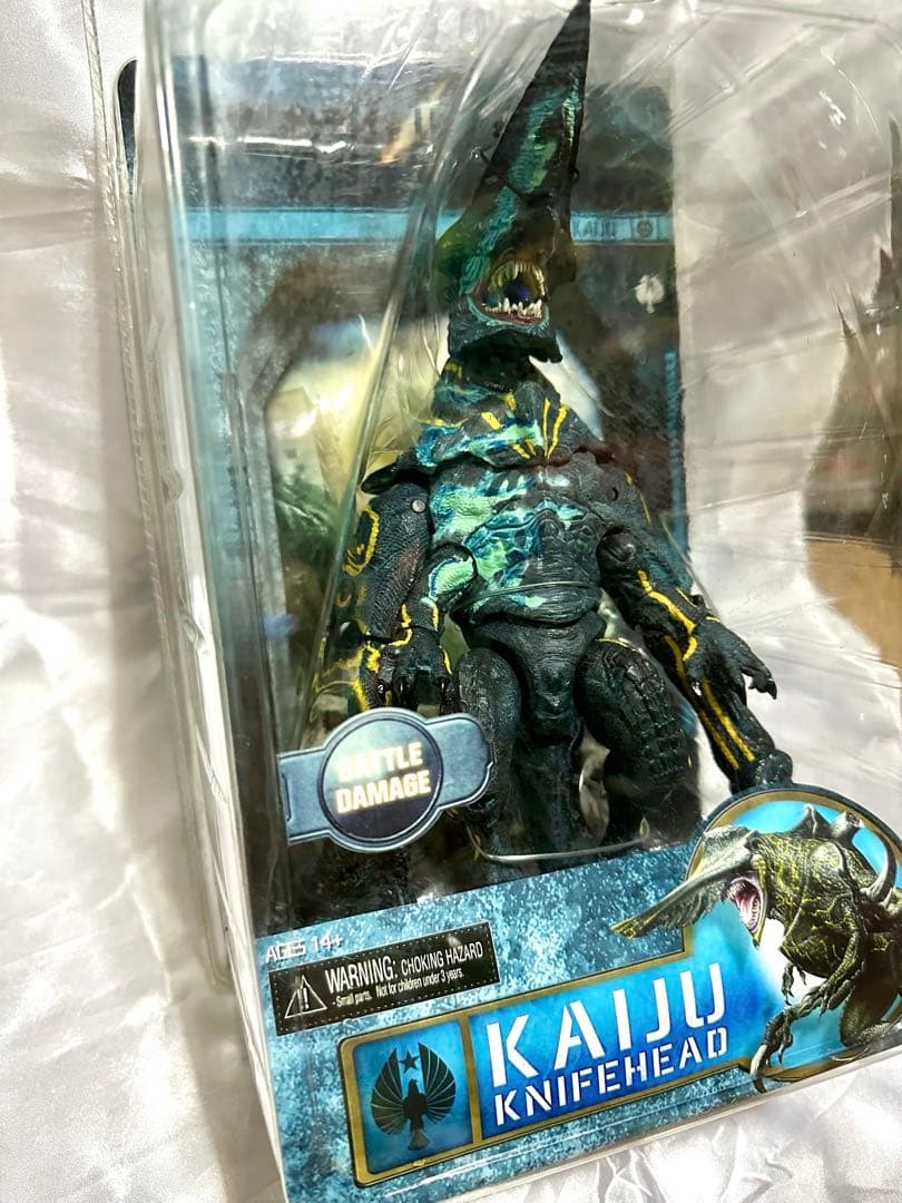 パシフィックリム KAJU KNIFEHEAD フィギュア 約25cm ［新品］