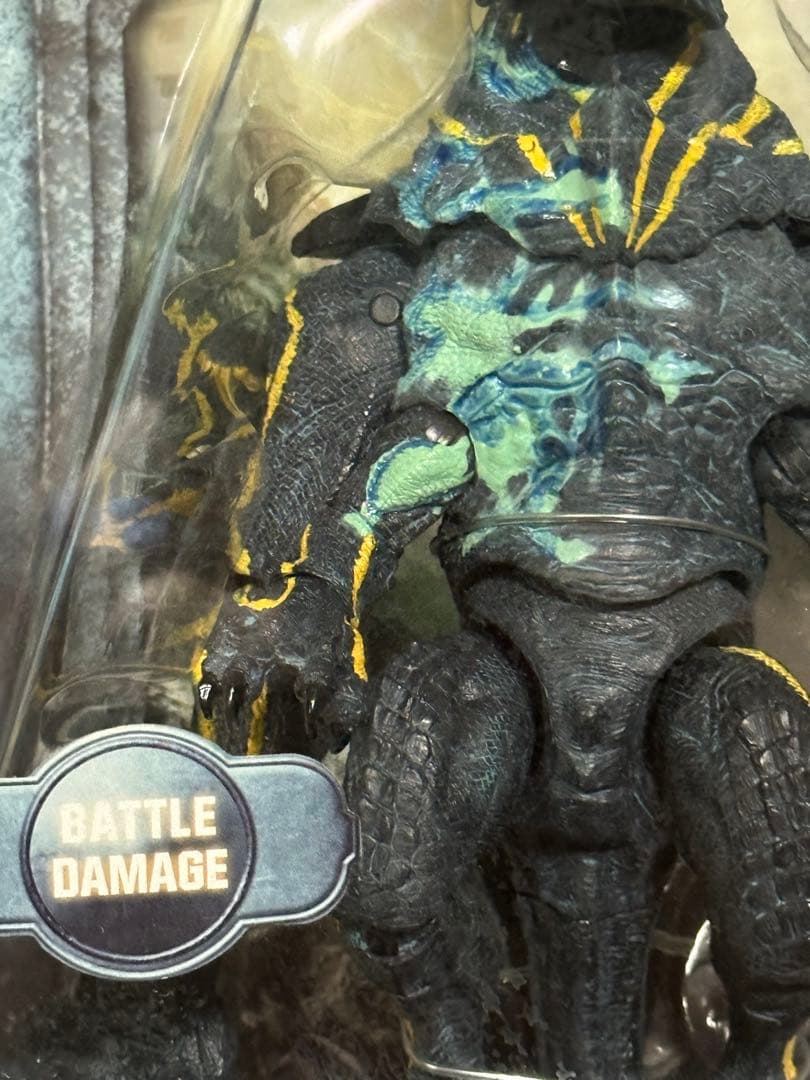 パシフィックリム KAJU KNIFEHEAD フィギュア 約25cm ［新品］