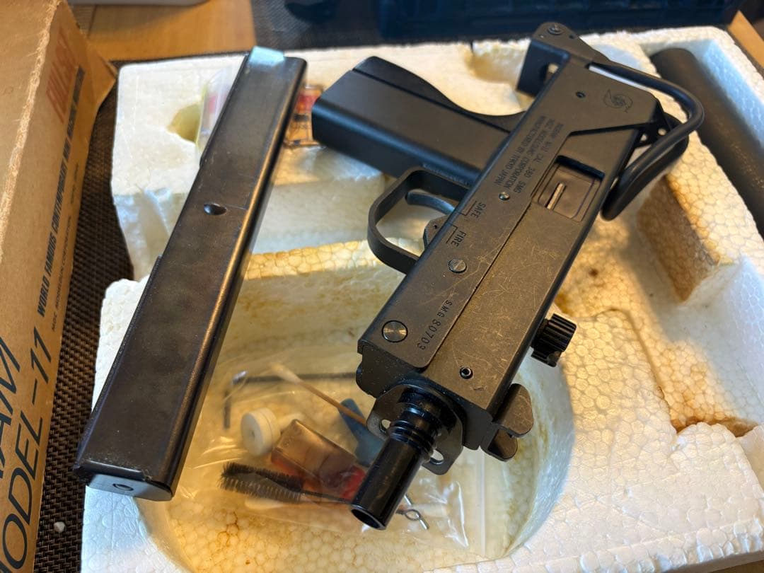 MGC イングラム-11 発火式モデルガン