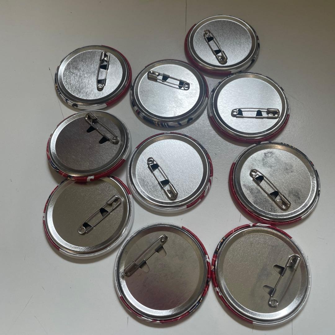 値下げY44. となりの坂田 2018 夏ツ デフォ 缶バッジ 浦島坂田船 等身