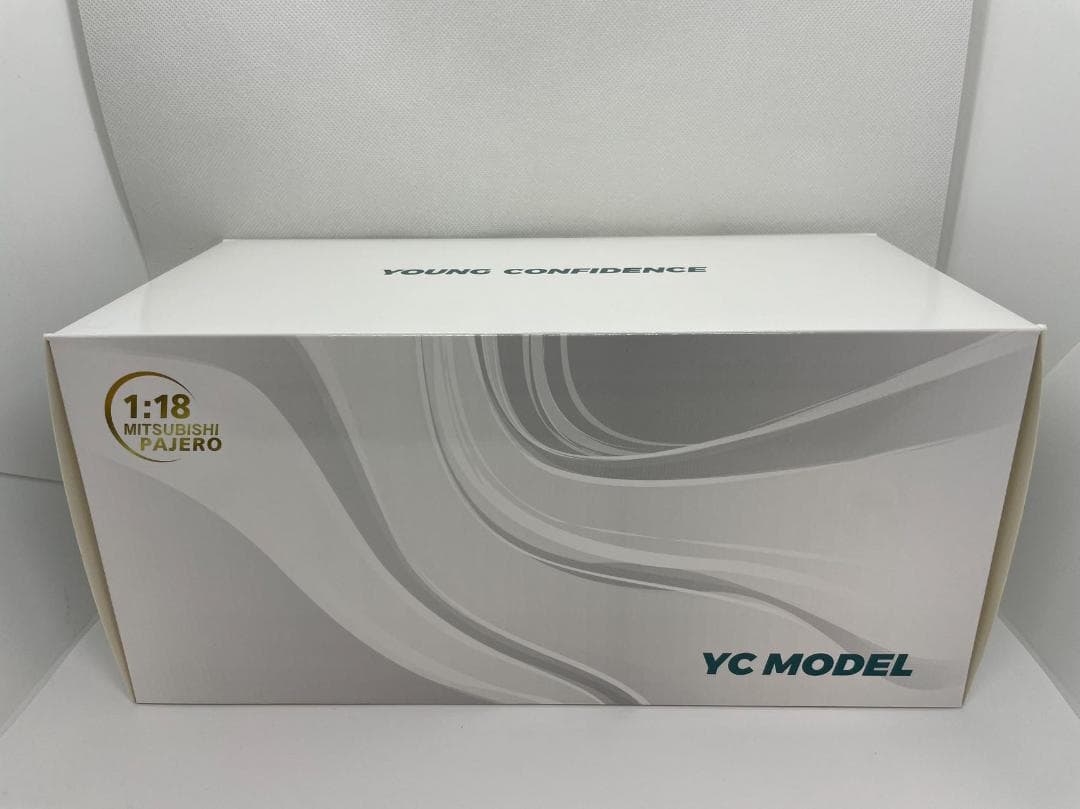 203-011 YC MODEL 1/18 三菱 パジェロ ホワイト