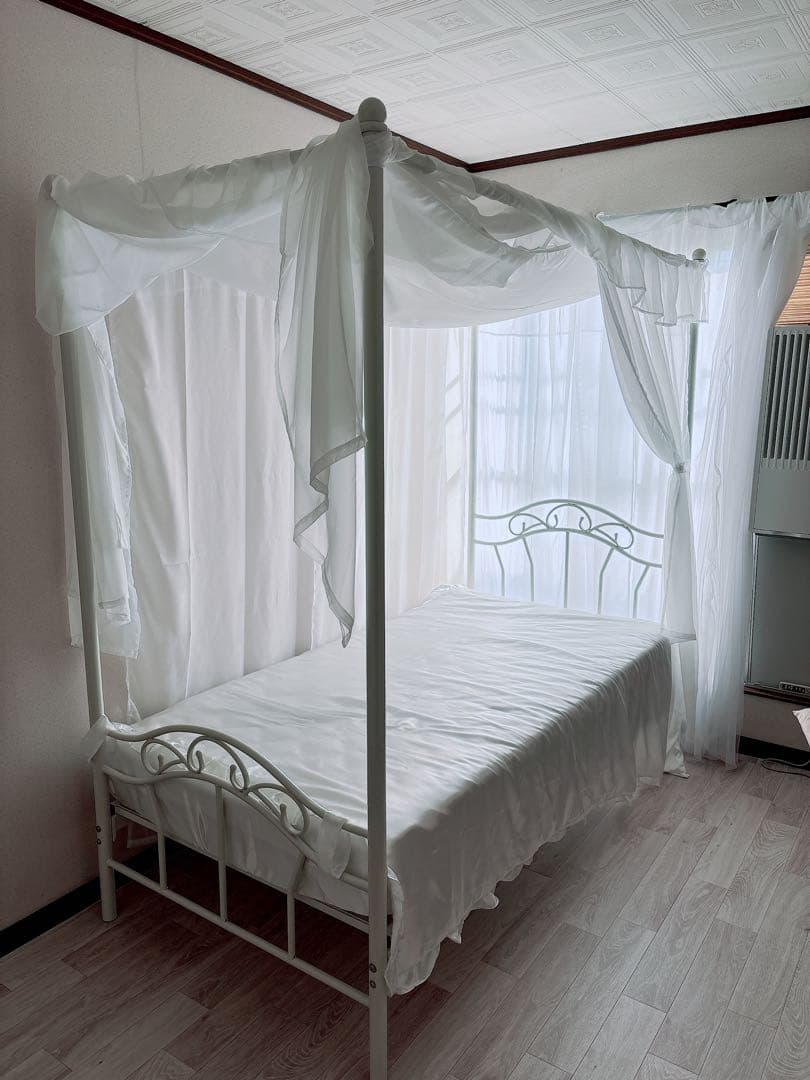 【横浜市港北区手渡し限定】天蓋付きベッド