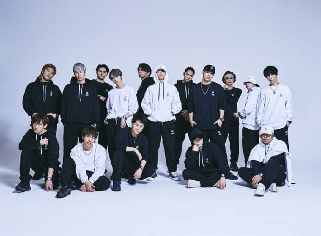 新品未使用】THE RAMPAGE 24karatsパーカーwhiteMサイズ