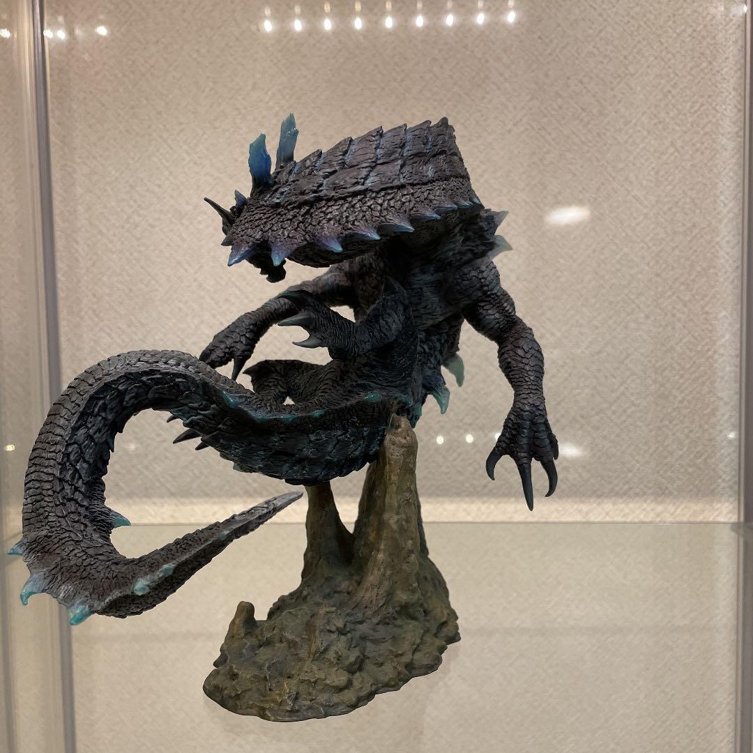 モンハン クリエイターズモデル ラギアクルス希少種 フィギュア