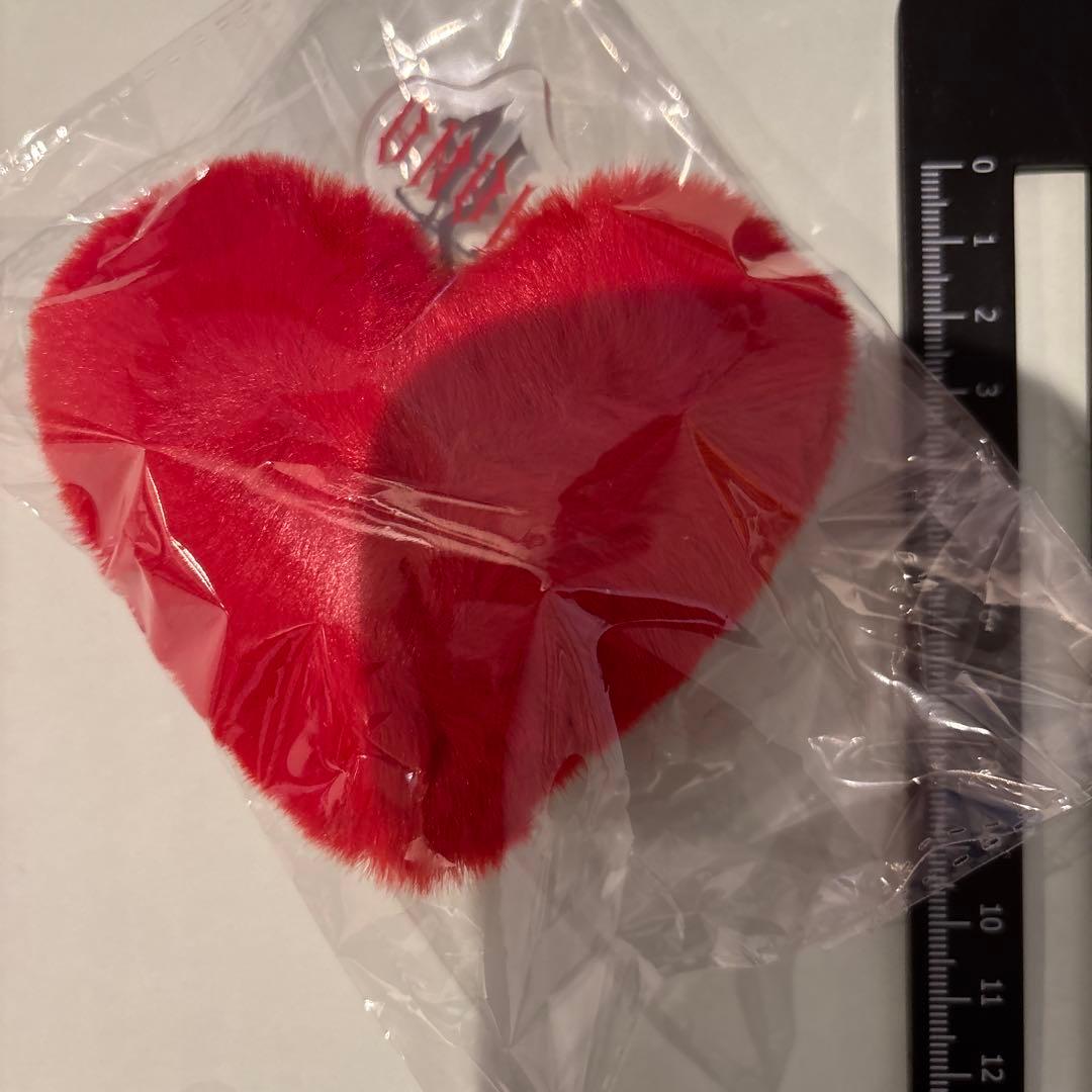 HANA ファンクラブ オリジナルハートファー - メルカリ