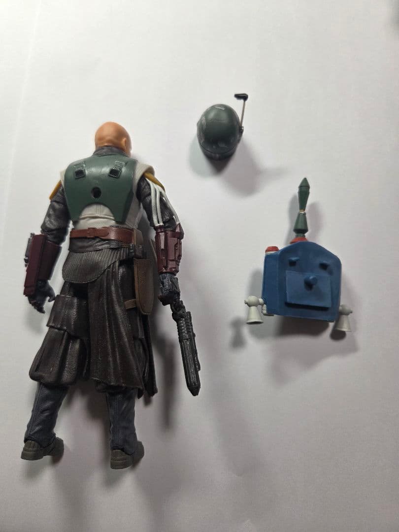 スターウォーズ　フィギュア３体セット　サビーヌ　ボバ　マンダロリアン　ブラック