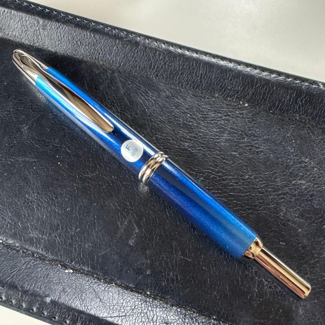 パイロット 万年筆 キャップレス ディープシー Fニブ 細字