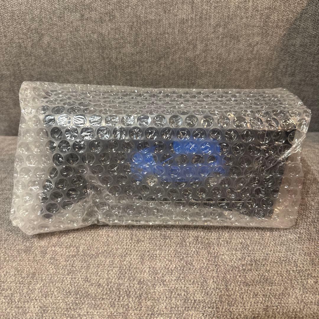 Volkswagen Polo ミニカー コーンフラワーブルー 1/43