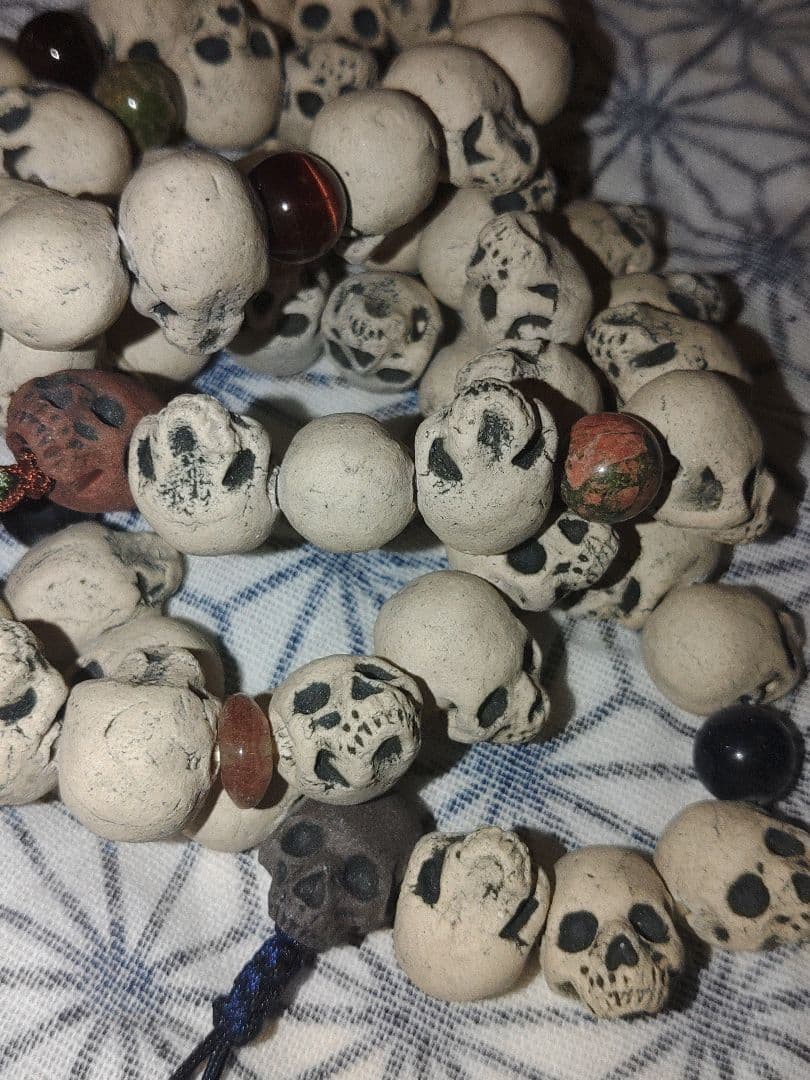辰巳又助 陶器 髑髏数珠