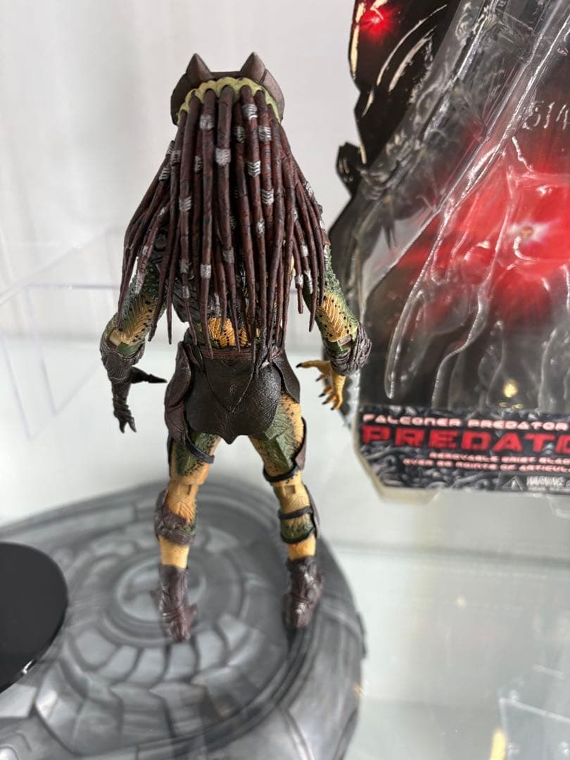 ネカ　プレデターズ　ファルコナープレデター