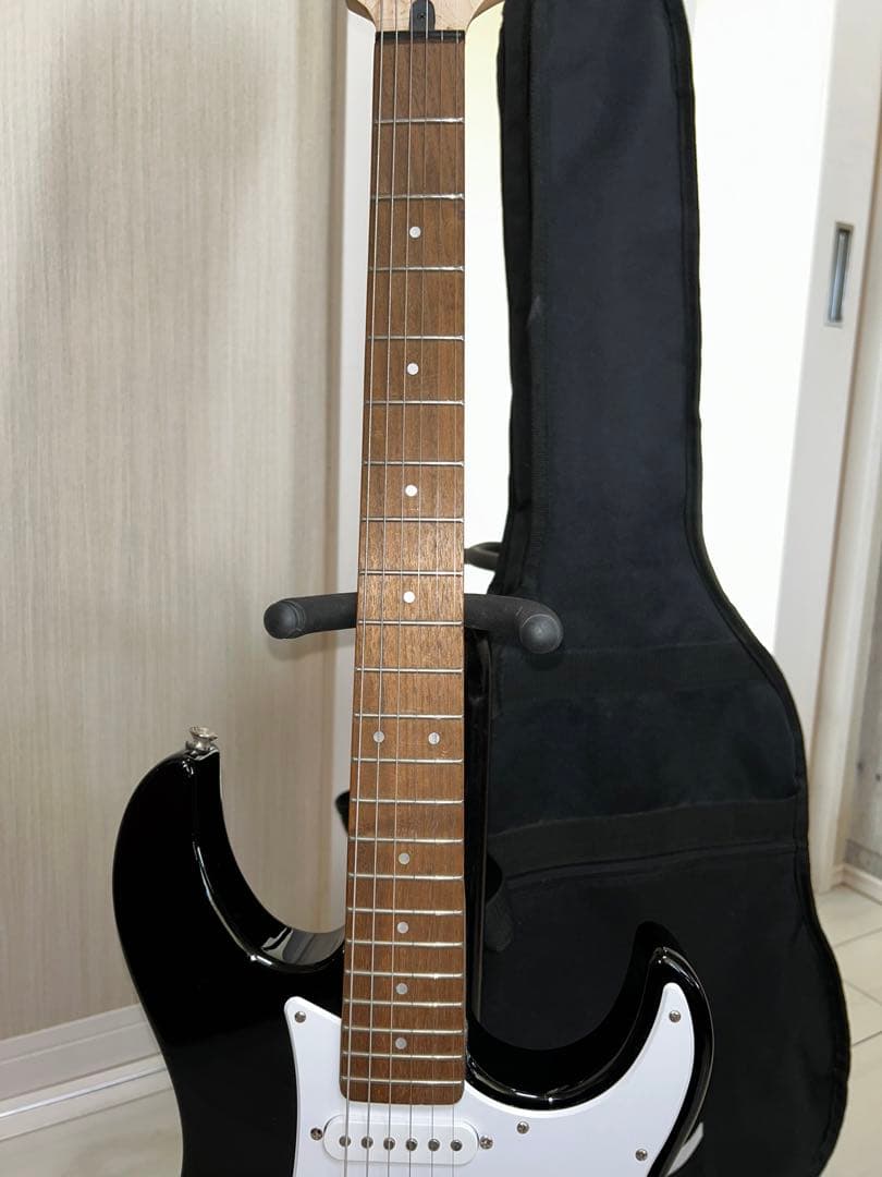 ヤマハ　YAMAHA Pacifica PAC012 パシフィカ 黒エレキギター