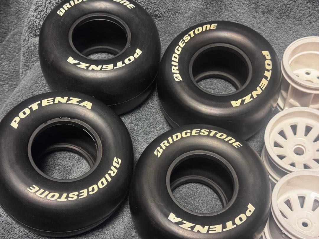 R31HOUSE スリックタイヤ 4本セット WR-02 ホイール付 未走行