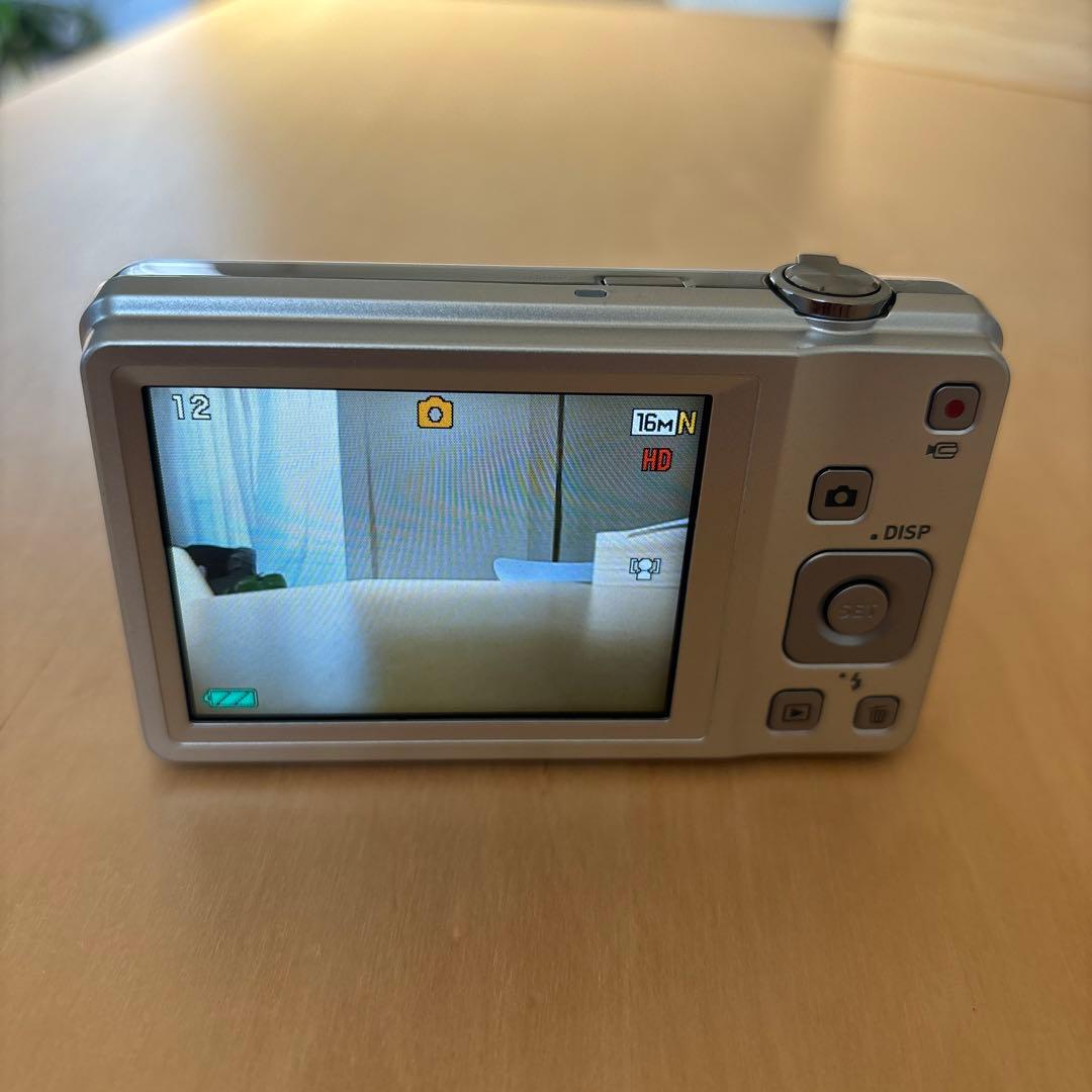 【美品】CASIO EXILIM 16.1MP デジタルカメラ シルバー