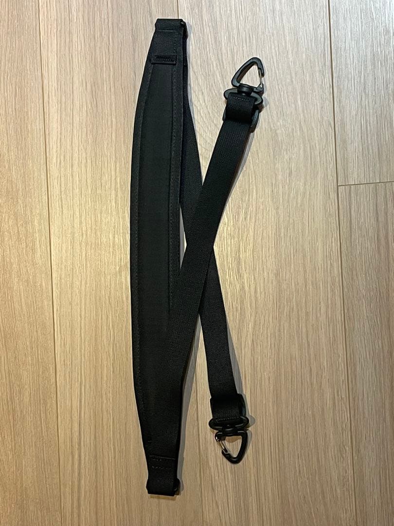 Black Ember FORGE ストラップ付