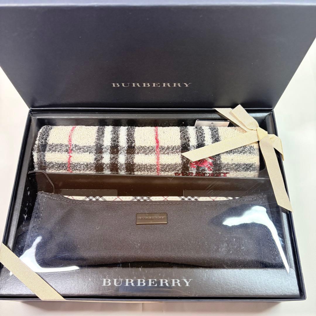 BURBERRY バーバリー ペンケース&ハンカチタオル ノバチェック - メルカリ