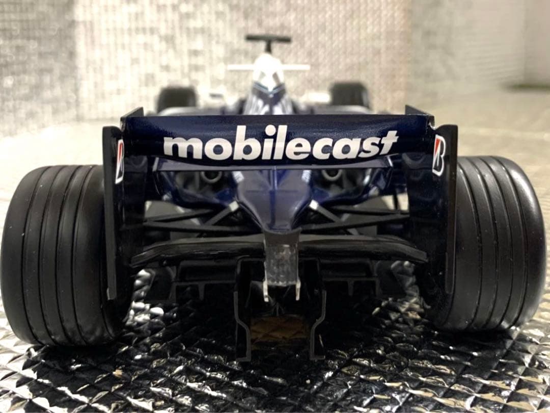 【ホットウィール　ウィリアムズ　BMW FW28 2006年1/18】