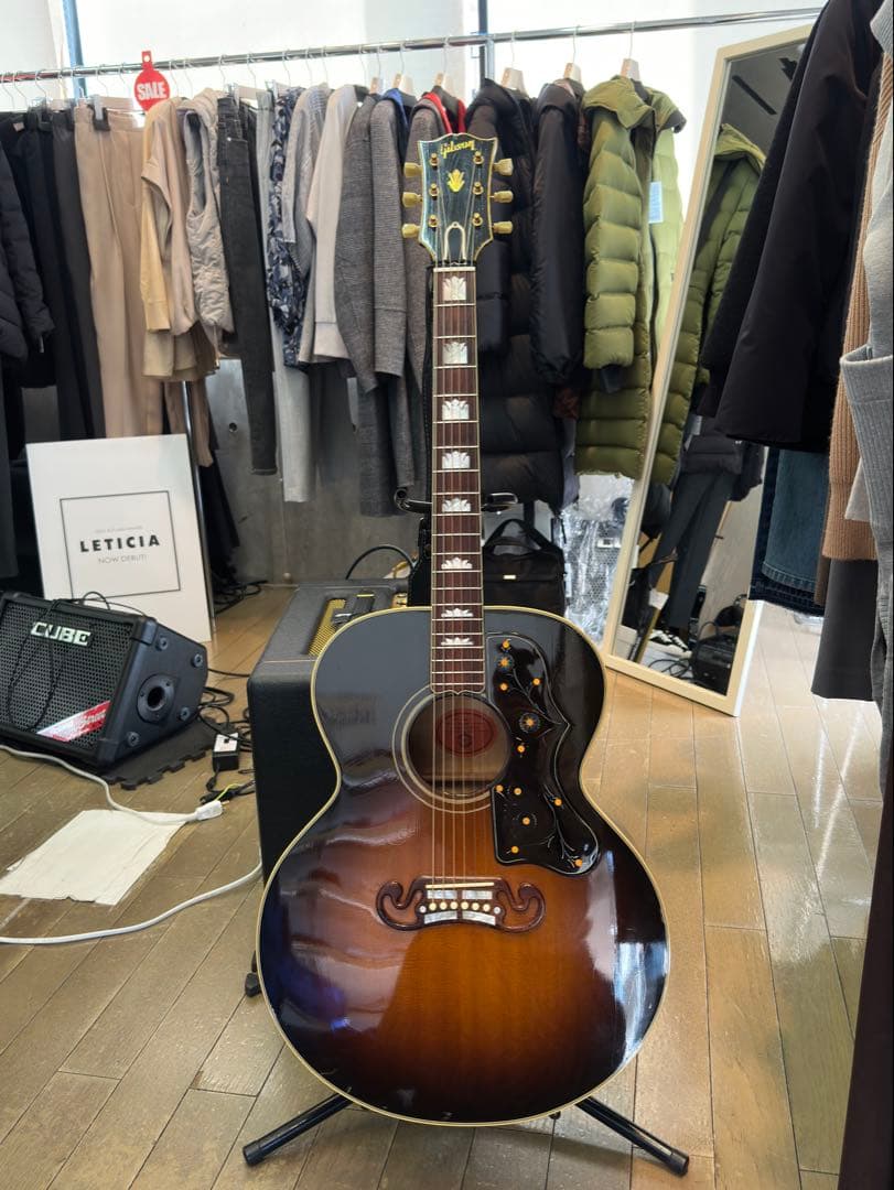 Gibson SJ-200 2002年製｜24年弾き込まれた風格｜弦交換済 - メルカリ