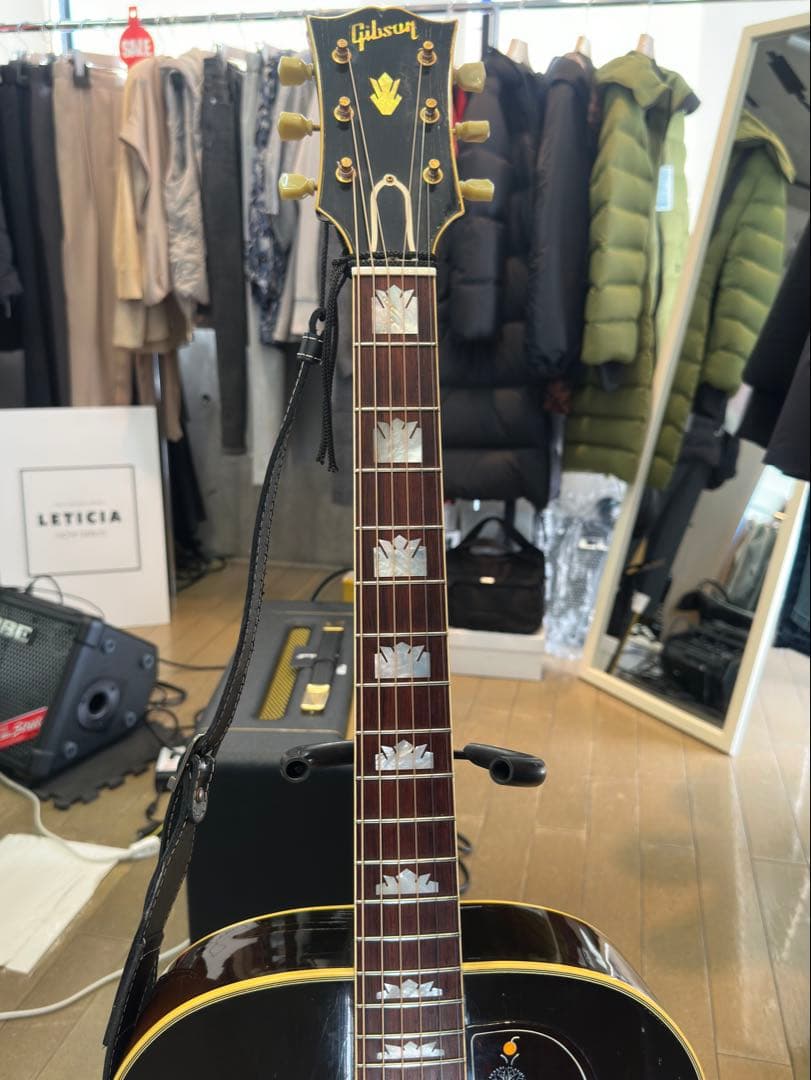 Gibson SJ-200 2002年製｜24年弾き込まれた風格｜弦交換済 - メルカリ