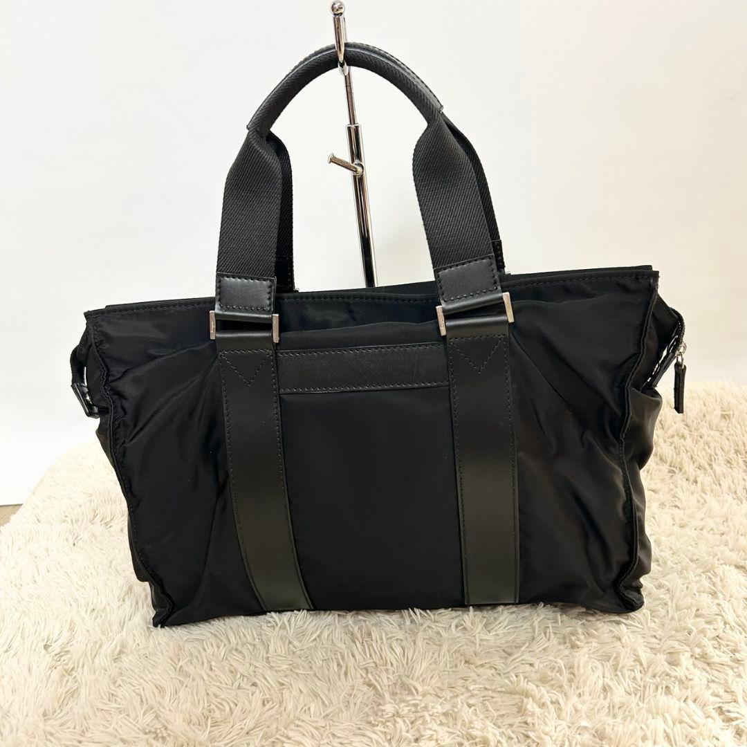 Ferragamo フェラガモ　ビジネスバッグ　トートバック　ナイロン　ロゴ　黒
