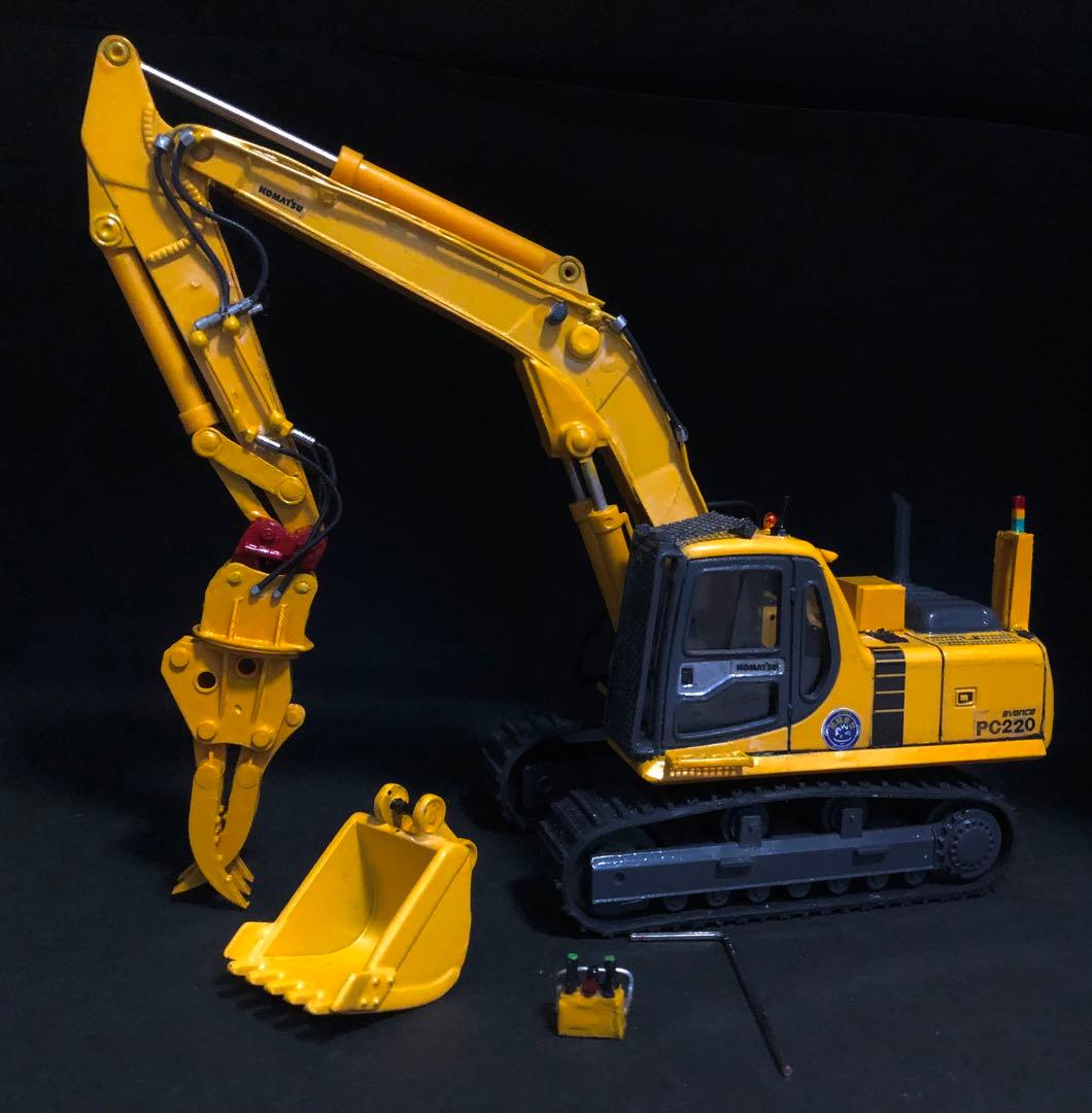 コマツPC220パワーショベル1/43