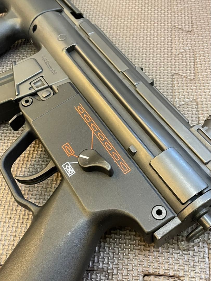 専用出品中　H&K MP5K クルツ カスタム、メンテ、メタルリペイント済み