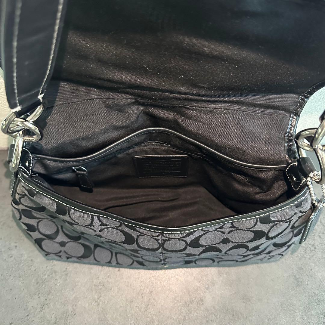 バッグ COACH Soho Signature Flap Shoulder Bag