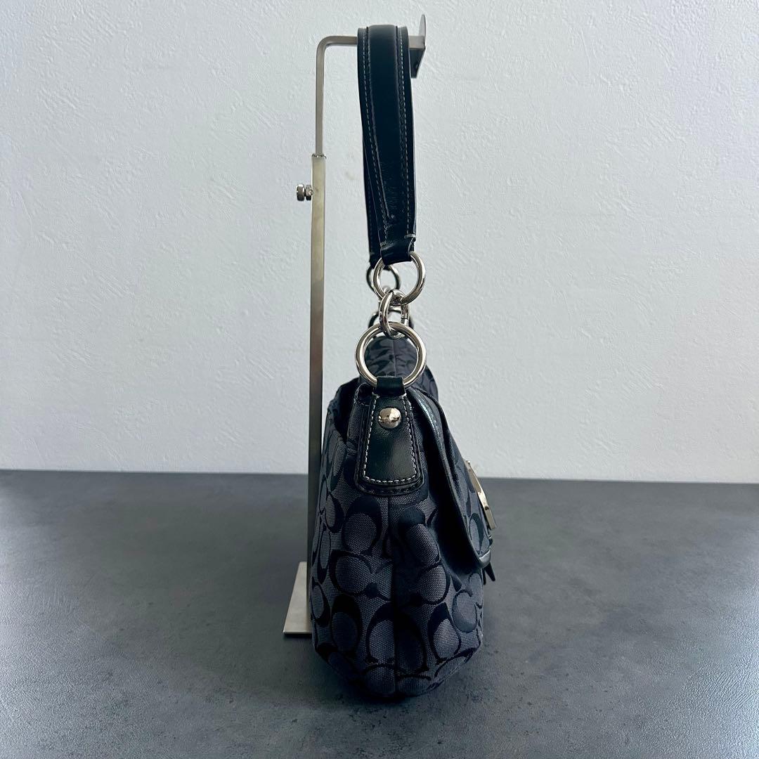 バッグ COACH Soho Signature Flap Shoulder Bag