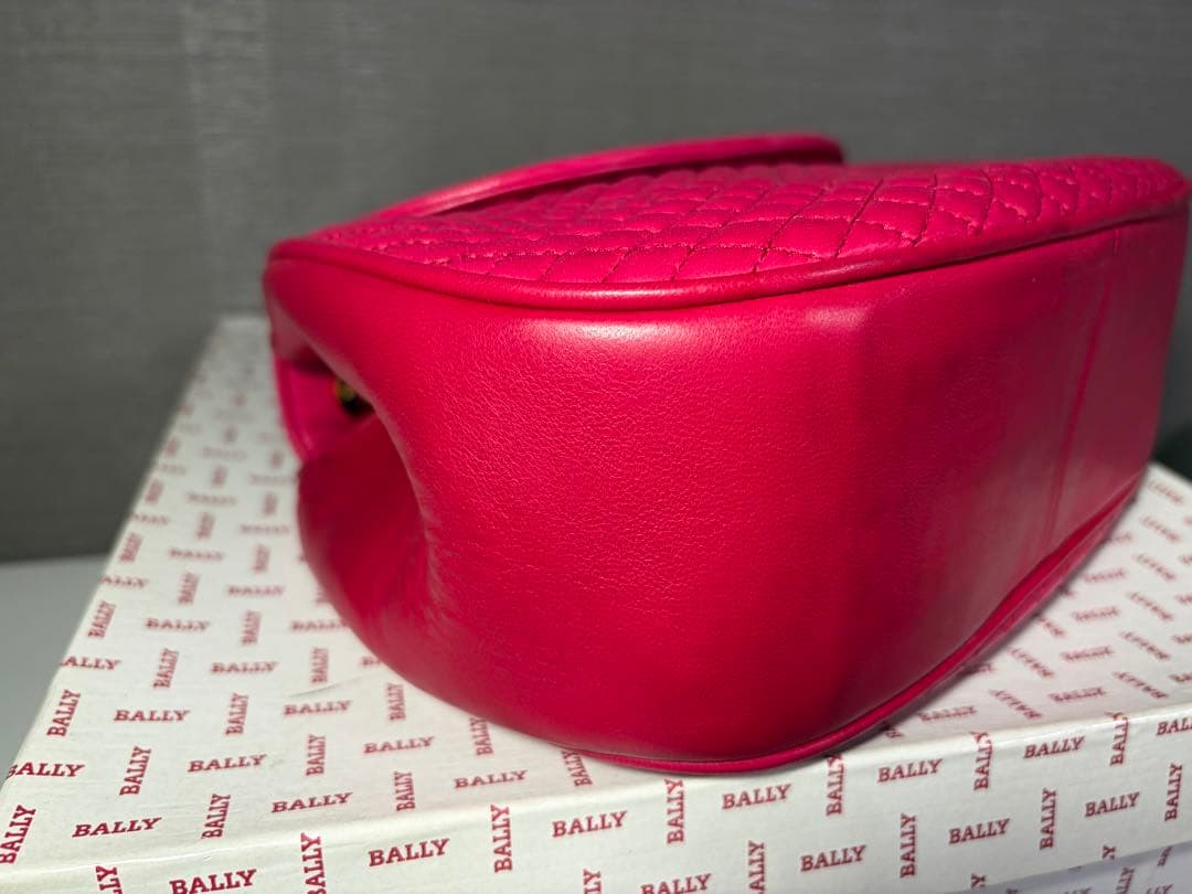 BALLY バリー ハンドバッグ キルティング レザー ピンク マゼンダ
