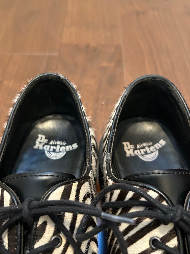 ドクターマーチン UK10 ゼブラ