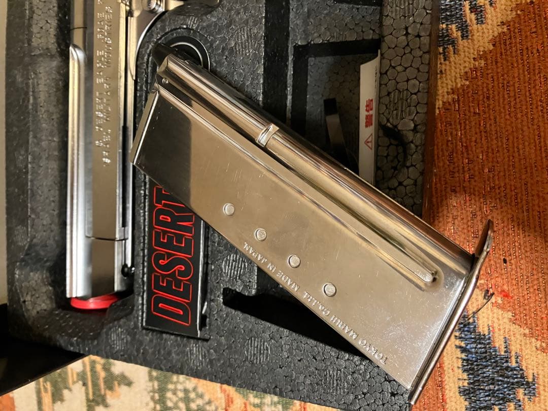 東京マルイ DESERT EAGLE .50 AE クロームステンレス