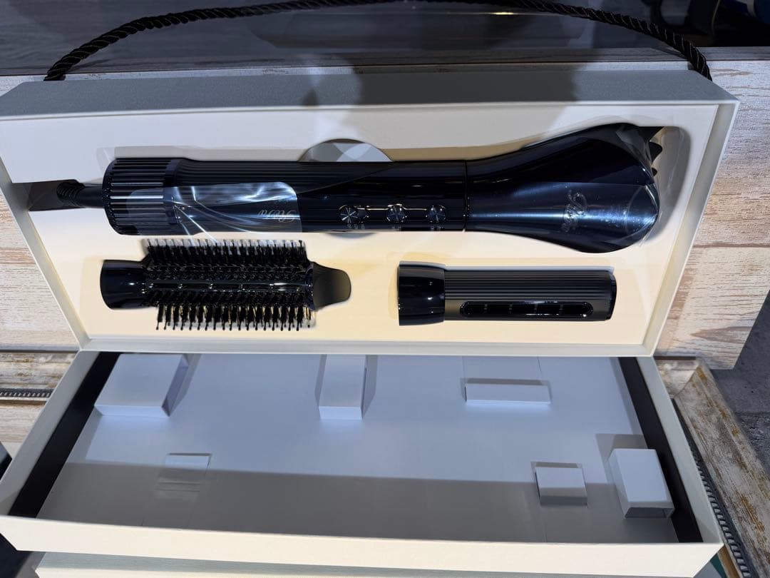 【新品未使用】ReFaリファ ビューテックリセッター ブラックドライヤー