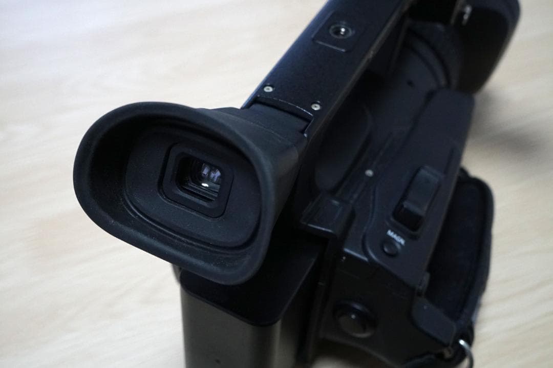 Canon XF100 ビデオカメラ本体