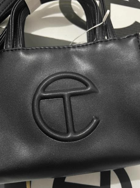 カエデ様TELFAR ショルダーバッグ