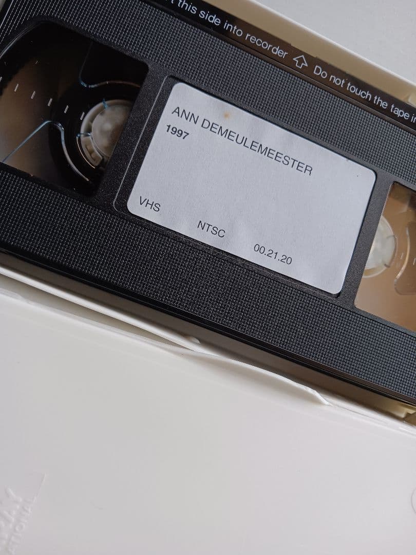 ANN DEMEULEMEESTER 1997ルックブックとVHS　オリゾンティ