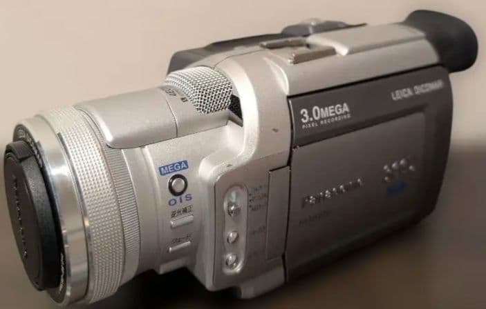 程度良好 パナソニック MiniDV ビデオカメラ NV-MX5000 付属品付