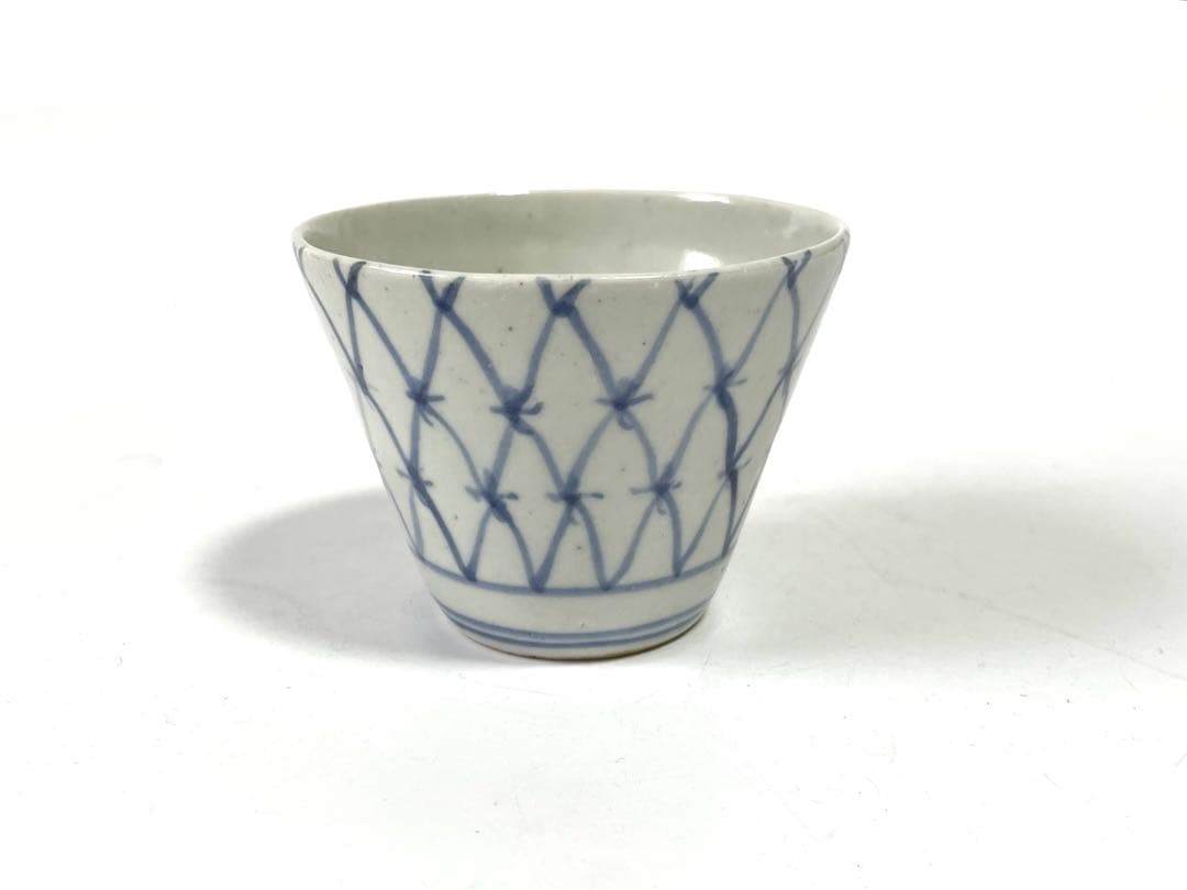 骨董 古伊万里 アンティーク 染付 網代文様 網文様 蕎麦猪口 酒器 初期