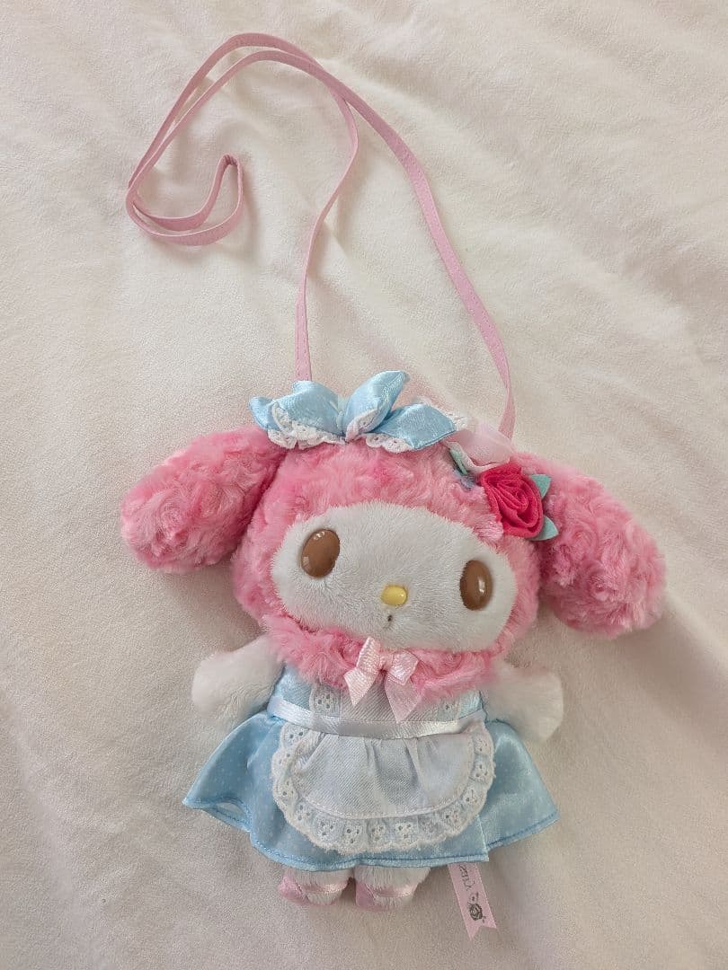 希少 マイメロディ ローズラビリンス ぬいぐるみポシェット 40周年